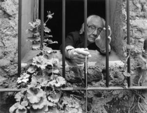 Selfportrait of Manuel Alvarez Bravo